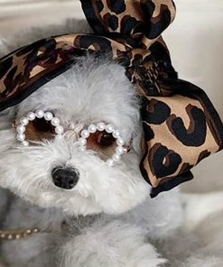 Tuelaly Cute Dog Sunglasses Pearl Dog Sunglasses Small Medium Breed Girl Holiday Party Dog Costume 8 cm